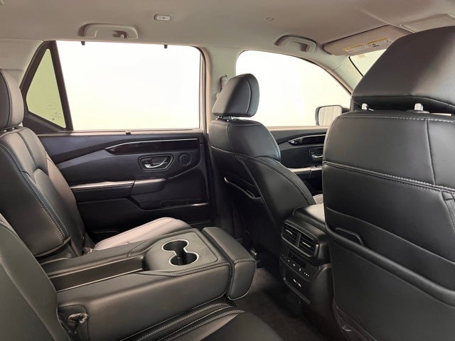 2023 Honda Pilot EX-L 8 Passenger