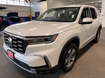2023 Honda Pilot EX-L 8 Passenger