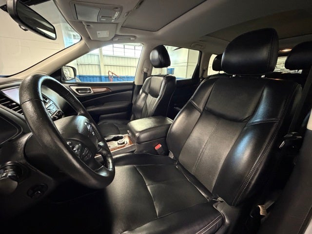 2020 Nissan Pathfinder Platinum