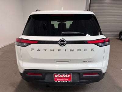 2024 Nissan Pathfinder SV
