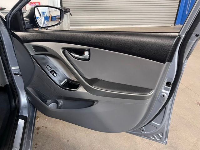 2015 Hyundai ELANTRA Limited