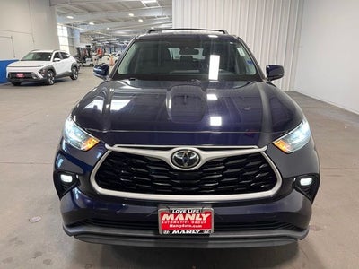 2020 Toyota Highlander LE