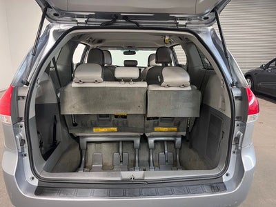 2014 Toyota Sienna LE