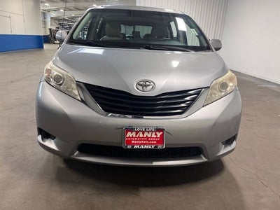 2014 Toyota Sienna LE