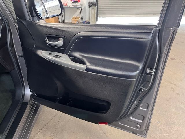 2015 Toyota Sienna SE 8 Passenger