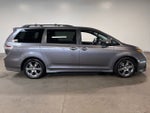 2015 Toyota Sienna SE 8 Passenger