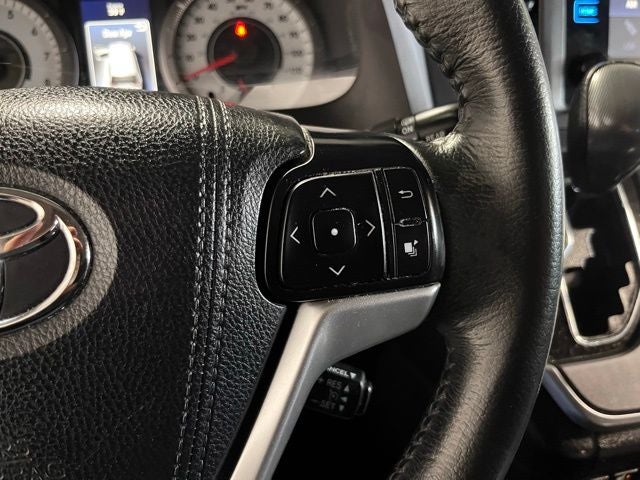 2015 Toyota Sienna SE 8 Passenger