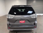 2015 Toyota Sienna SE 8 Passenger