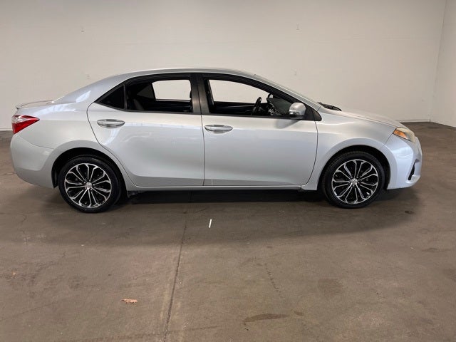 2015 Toyota Corolla S Plus