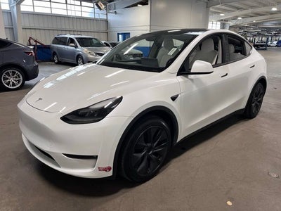2024 Tesla Model Y Long Range