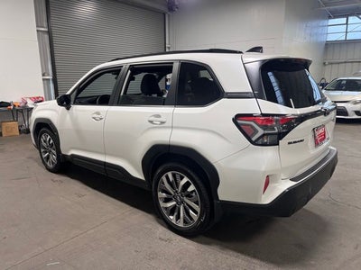 2025 Subaru Forester Touring