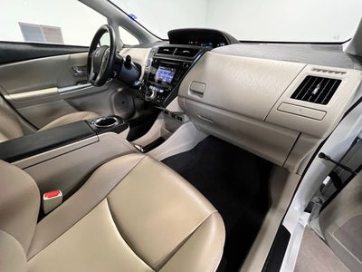 2015 Toyota Prius v Five