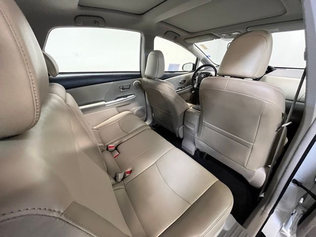 2015 Toyota Prius v Five