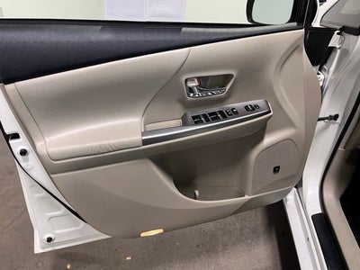 2015 Toyota Prius v Five