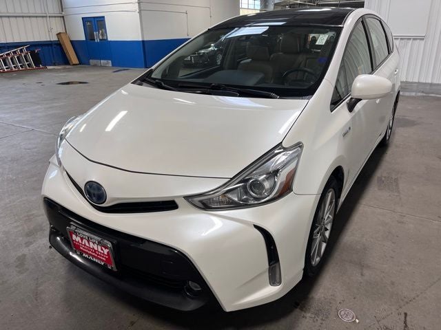 2015 Toyota Prius v Five