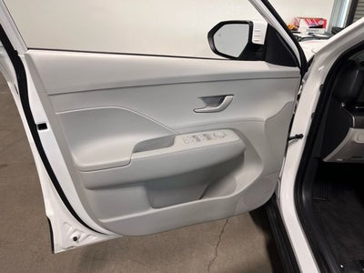 2024 Hyundai KONA SEL