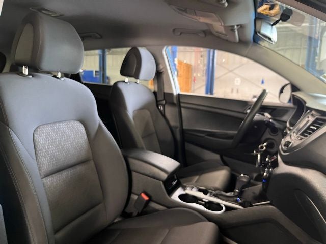 2017 Hyundai TUCSON SE