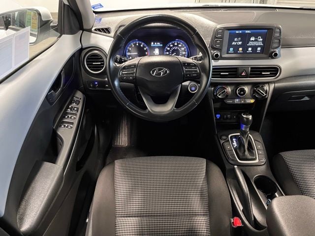 2020 Hyundai KONA SEL Plus