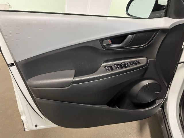 2020 Hyundai KONA SEL Plus