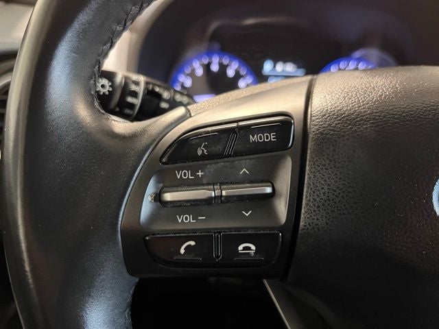 2020 Hyundai KONA SEL Plus