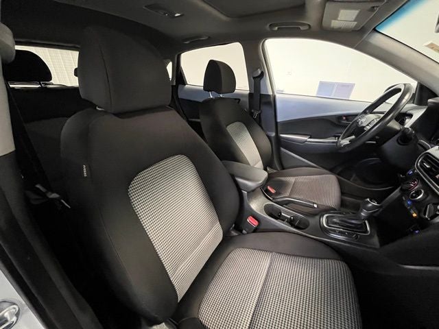 2020 Hyundai KONA SEL Plus