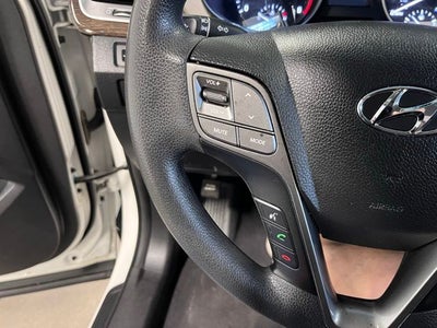 2017 Hyundai SANTA FE SE