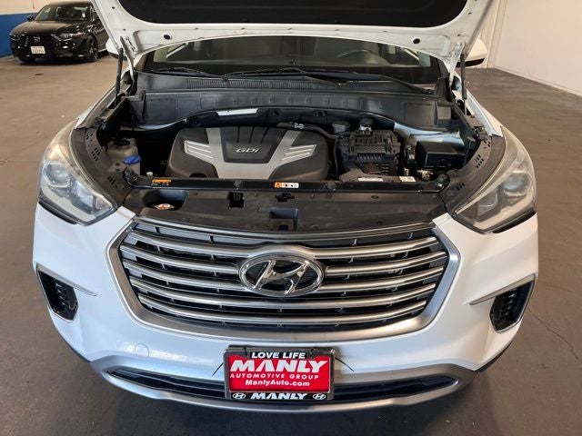 2017 Hyundai SANTA FE SE