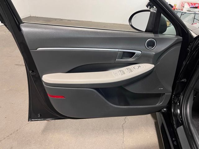 2023 Hyundai SONATA HYBRID SEL