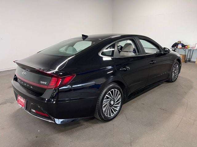 2023 Hyundai SONATA HYBRID SEL