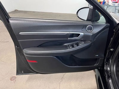 2023 Hyundai SONATA HYBRID Limited