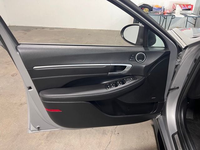 2023 Hyundai SONATA HYBRID Limited