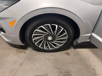 2023 Hyundai SONATA HYBRID Limited