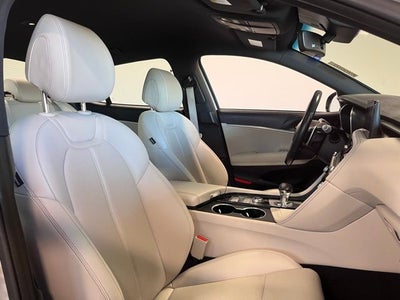 2024 Genesis G70 2.5T