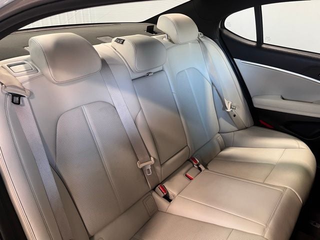 2024 Genesis G70 2.5T