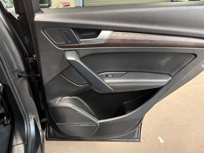 2024 Audi Q5 45 S line Premium quattro