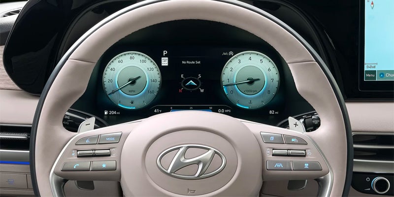 Hyundai Palisade steering wheel and dashboard view