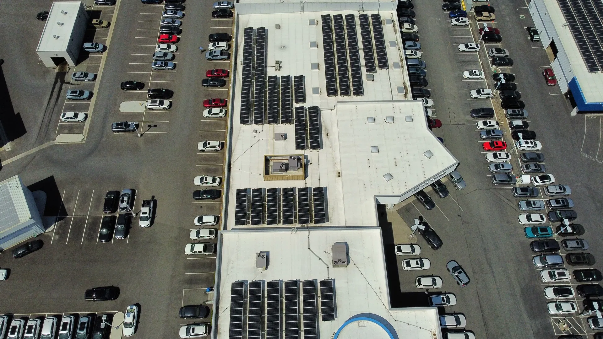 solar panel insallation photo